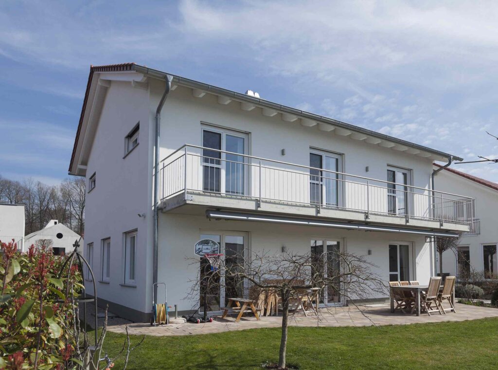 Einfamilienhaus mit Balkon